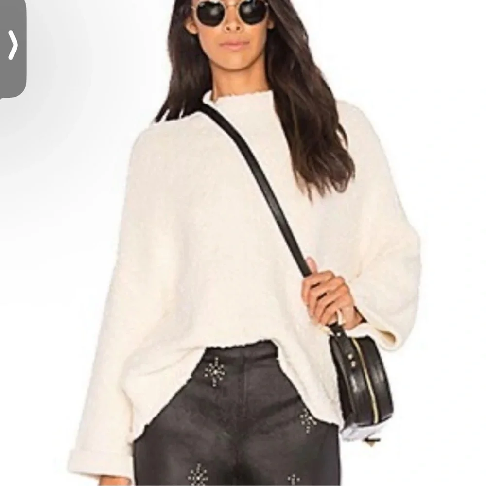 Free People Cuddle Up Pull Over Oversized Ivory Sweater Size S - Picture 1 of 13